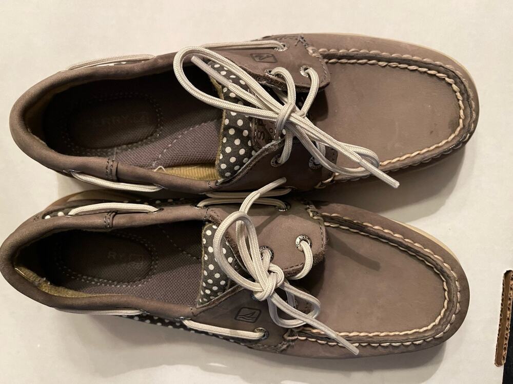 Women's Size 6.5 Sperry Top Siders - Pre Owned